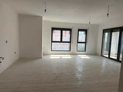 Apartament /Zyre 2+1+2 per qira Bulevardi i Ri , Kompleksi Ndregjoni 900 € /Muaj 90,000 Lekë /Muaj