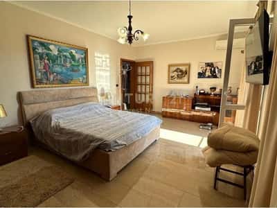Apartament 2+1+2 per Shitje - Rruga e BARRIKADAVE