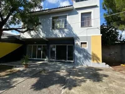 Elbasan, JEPET ME QERA ambjent biznesi GODINE 2-Kateshe , 210 m² 600 € (ELBASAN , Prane Universitetit ALEKSANDER XHUVANI)