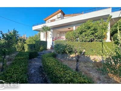OKAZION!!! SHTITET VILE LUNGOMARE VLORE 2KATESHE 250m2