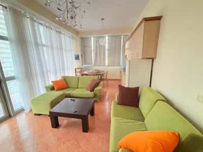 Tirane, jepet me qera apartament 2+1+Ballkon Kati 4, 85 m² 650 €
