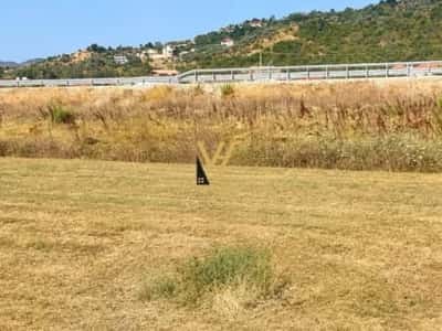 Tirane, shitet toke , 4.300 m² 125.000 € (BERXULLE)