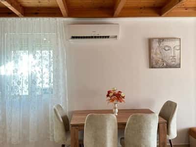 JEPET ME QIRA | DUPLEX 2+1 – FRESK, TIRANË