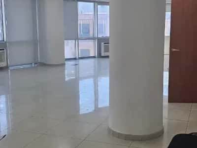Tirane, jepet me qera zyre , 240 m² 1.500 € (selvia , rruga e dibres , gjimnazi partizani)