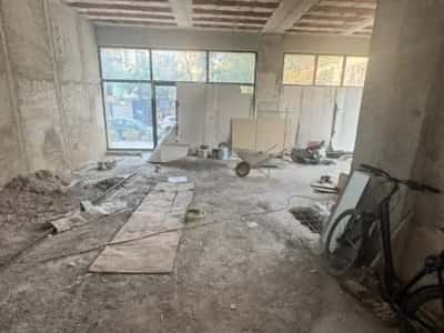 Tirane, jepet me qera ambjent biznesi , 430 m² 4.000 € (Rruga e Durresit)