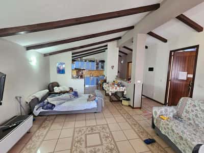 SHITET APARTAMENT 3+1 PRANE KAZAZIT
