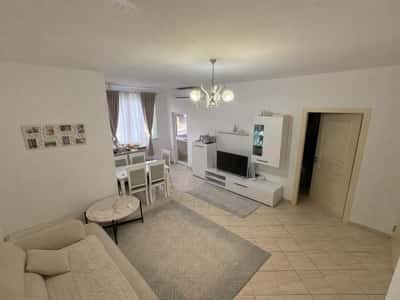 🏡 Shitet Apartament 1+1 – Fushë-Mëzez, mbrapa Ardenos