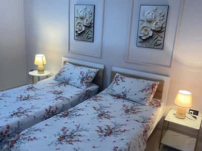 Jepet apartament garsoniere me qira tek Rruga e Kavajes , prane Kishes Katolike , 21 Dhjetori .