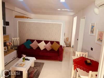 Jepet apartament garsoniere me qira tek Rruga e Kavajes , prane Kishes Katolike , 21 Dhjetori .