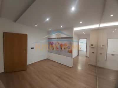 Tirane, jepet me qera ambjent biznesi Kati 2, 130 m² 1.000 €