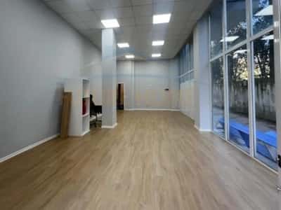 Tirane, shitet ambjent biznesi Kati 0, 59 m² 117.000 € (rruga shefqet kuka)