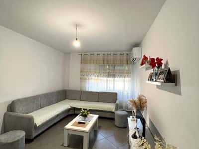 Apartament 2+1 Per Shitje Kompleksi Tom Doshi , Shkozë