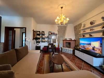 Tirane, jepet me qera apartament 2+1 Kati 3, 130 m² 500 € (YZBERISHT)