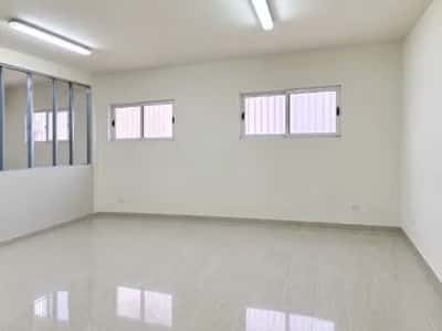 Tirane, jepet me qera aktivitet biznesi Kati 0, 90 m² 1.000 € (stadiumi dinamo , sheshi willson)