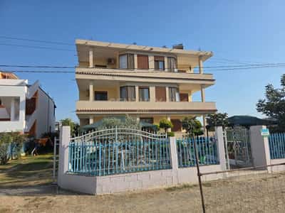 Hotel në Shitje – Spille | 150 m nga Deti