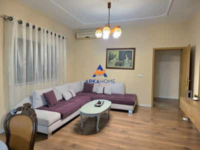 JEPET APARTAMENT 3+1+2 ME QERA TEK "ISH FUSHA AVIACIONIT " 80000 LEKE