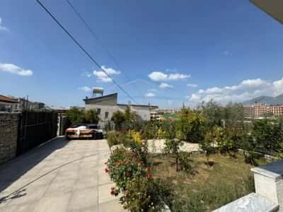 Tirane, jepet me qera shtepi Vile 1 Katshe Kati 0, 105 m² 600 € (Pranë Akacia Hill, Mjull-Bathore.)