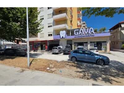 Vlore, shitet ambjent biznesi Kati 0, 51 m² 102.400 € (TRANSBALLKANIKE, VLORË)