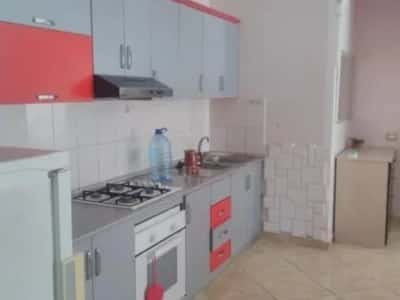Tirane, shitet apartament 1+1 Kati 1, 59 m² 90.000 € (Rruga 26 Nentori Durres)