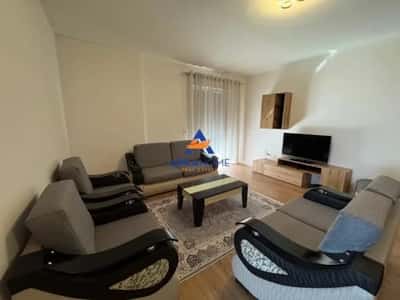 Tirane, jepet me qera apartament 2+1 Kati 3, 106 m² 541 €