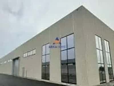 Tirane, jepet me qera magazine Kati 0, 500 m² 2.500 € (VAQARR)