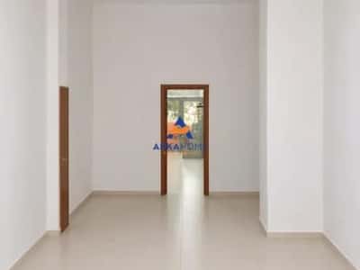 Tirane, jepet me qera ambjent biznesi Kati 0, 88 m² 857 €