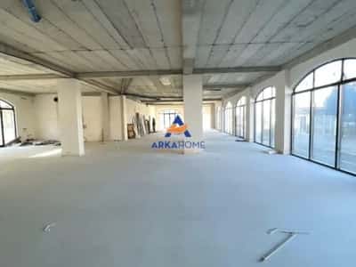 Tirane, jepet me qera ambjent biznesi Kati 0, 450 m² 2.391 € (KAMEZ)