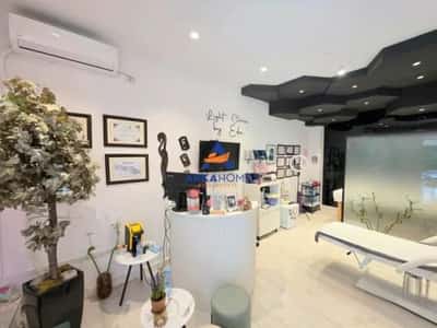 Tirane, shitet ambjent biznesi Kati 0, 30 m² 98.000 €