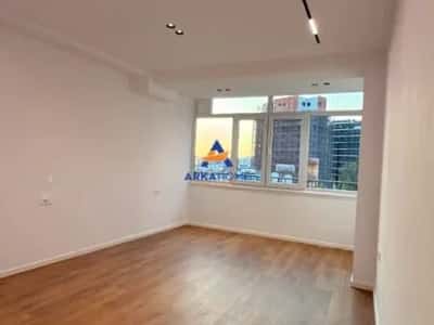 Tirane, shitet apartament 1+1 Kati 4, 30 m² 115.000 €