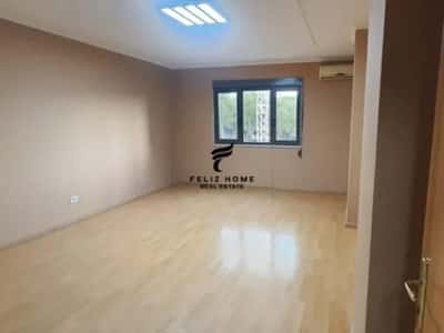 Tirane, jepet me qera zyre Kati 3, 160 m² 1.100 € (QENDER)
