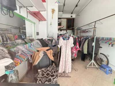 Tirane, jepet me qera dyqan Kati 0, 50 m² 830 € (Rruga e Kavajes)