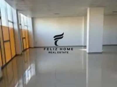 Tirane, jepet me qera ambjent biznesi Kati 2, 100 m² 1.000 € (XHAMLLIKU)