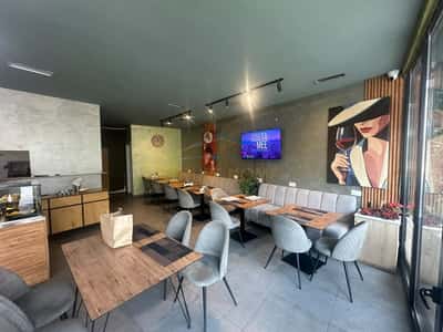 Shitet Biznesi Bar-Restorant-Piceri, Rruga e Dibrës, Tiranë.