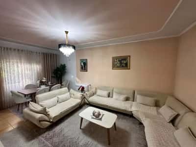 Tirane, jepet me qera Vile Vile 1 Katshe Kati 0, 370 m² 1.080 € (Ali Demi)