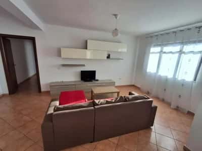 Tirane, jepet me qera apartament 2+1 Kati 3, 110 m² (Laprakë)