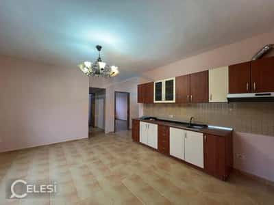Qera, Apartament 3+1+2, Rruga Vllazën Huta, Tiranë. Ambienti ndodhet pranë INSTAT. Informacion mbi ambientin:  Sipërfaqja bruto: 107.7 m2.  Kati 6.  Ndërtim i ri. Organizimi:  Ambient ndenje.  Ambient