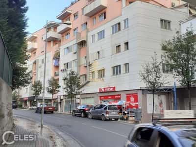 Qira, Ambient biznesi, Fresk, 40,000 Lek/muaj