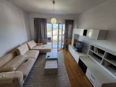 0694738665 Shitet, Apartament 2+1, Kopshti Botanik , Tiranë.