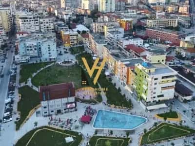 Fier, shitet dyqan Kati 0, 64 m² 96.000 € (FIER)