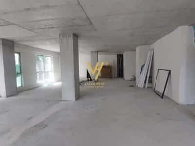 Tirane, shitet ambjent biznesi Kati 1, 396 m² 1.305.000 € (KOMUNA E PARISIT)