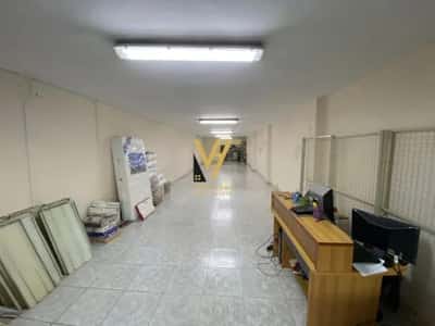Tirane, shitet dyqan Kati 0, 100 m² 111.000 € (LAPRAKE)