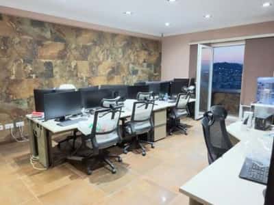 Ambient Biznesi te komuna e Parisit afer Kristal Center ID 5304