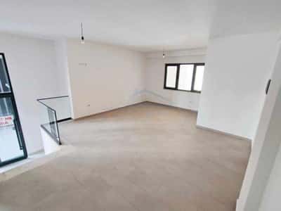 0695135860   Shitet, Dyqan, Green City Residence, Tiranë.