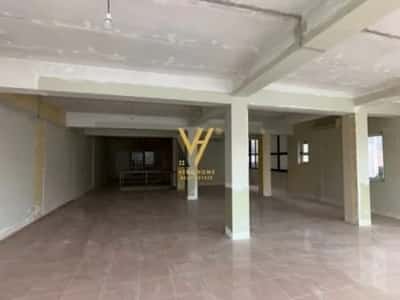 Tirane, shitet ambjent biznesi Kati 0, 260 m² 604.000 € (RRUGA DRITAN HOXHA)