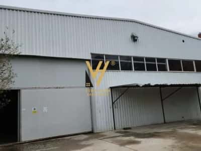 Tirane, jepet me qera magazine Kati 0, 600 m² 2.300 € (KAMEZ)