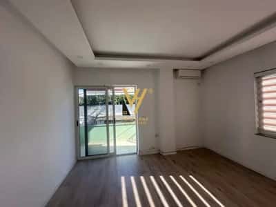 Tirane, jepet me qera ambjent biznesi Kati 5, 180 m² 180 € (SHESHI WILLSON)