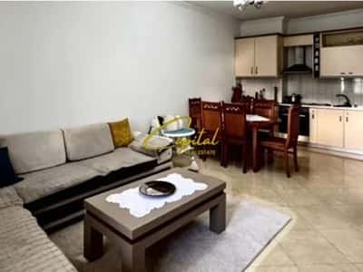 Tirane, jepet me qera apartament 2+1 Kati 2, 115 m² 450 € (FRESKU)