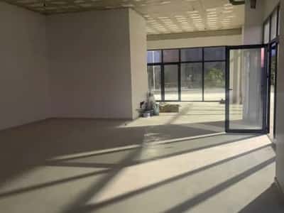 Tirane, jepet me qera dyqan Kati 0, 250 m² 2.500 € (KAMEZ)