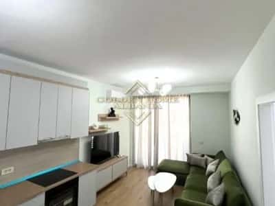 Tirane, shitet , 104 m² (Mine Peza)