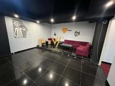 Tirane, jepet me qera ambjent biznesi Kati -1, 150 m² 800 € (RRUGA 5 MAJI)